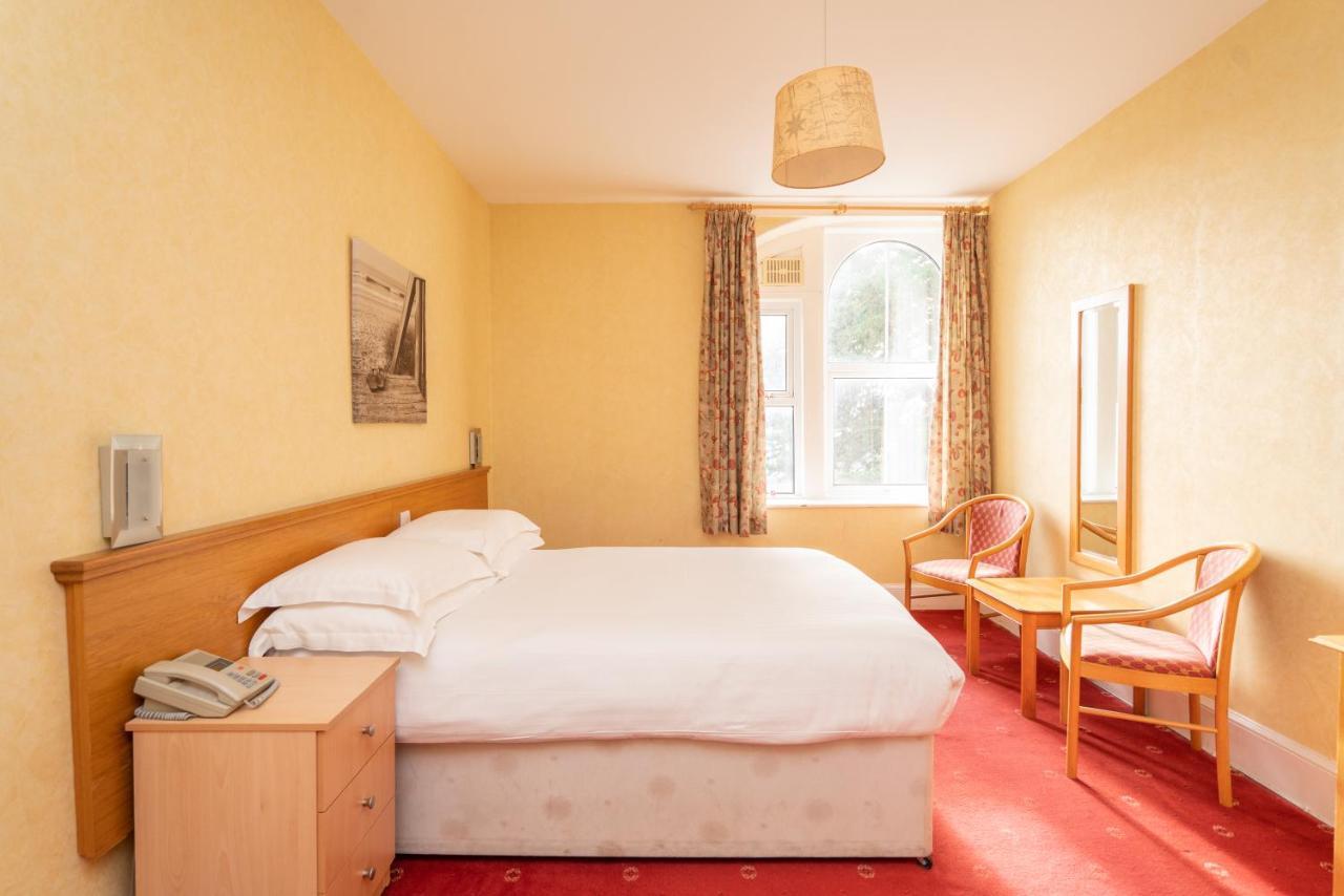 Lauriston Hotel เวสตัน-ซูเปอร์-แมร์ ภายนอก รูปภาพ